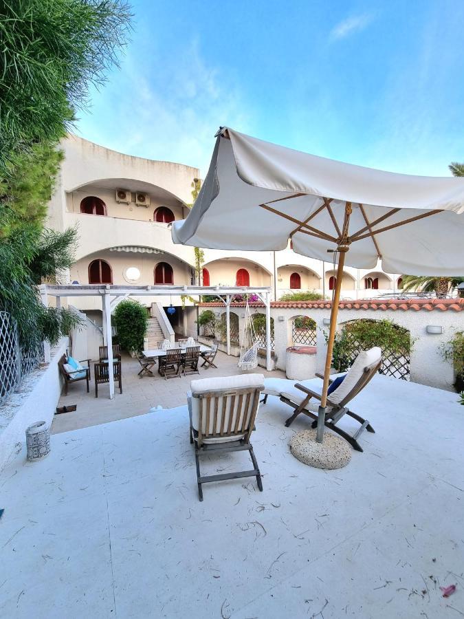 Vista Mare Su Tre Piani Con Giardino Villa Фалерна Екстериор снимка