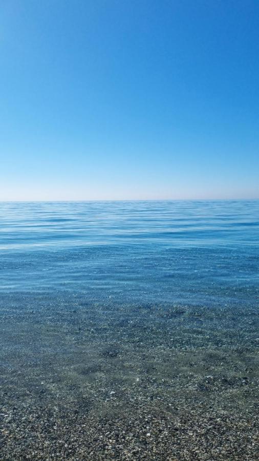 Vista Mare Su Tre Piani Con Giardino Villa Фалерна Екстериор снимка